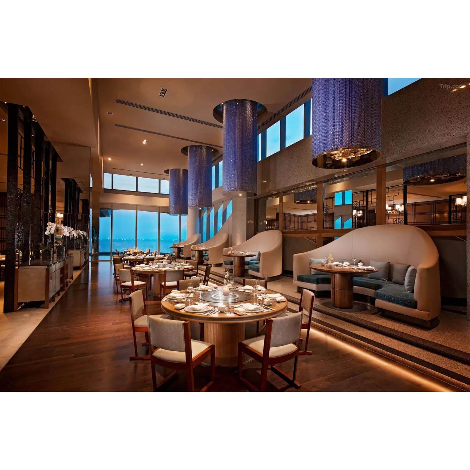 全日制餐厅木质家具套装