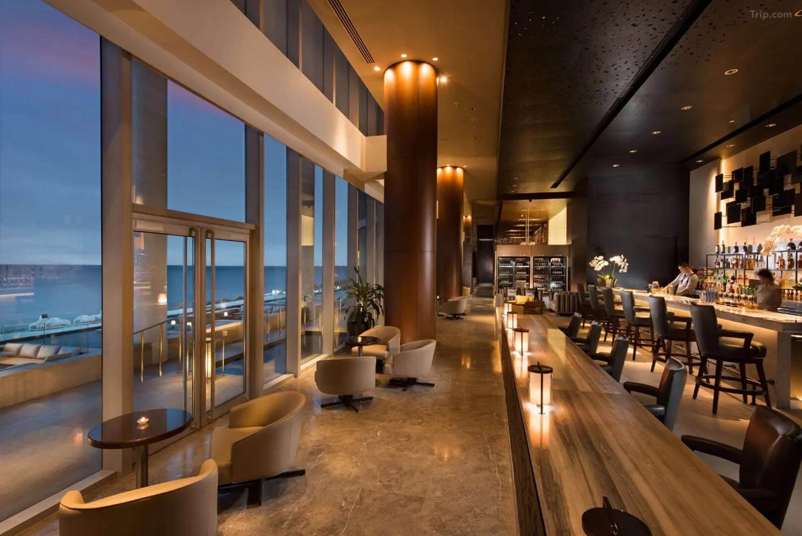 马尼拉康莱德奢华酒吧与休息室家具