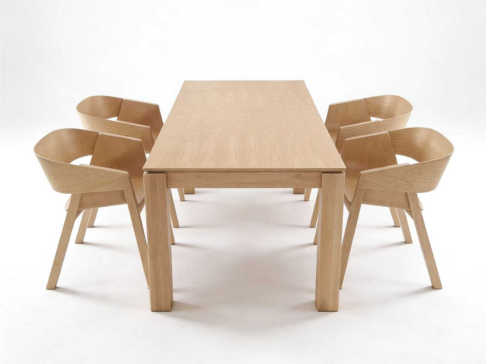 实木餐厅餐桌及4把餐椅组合正面图 批发